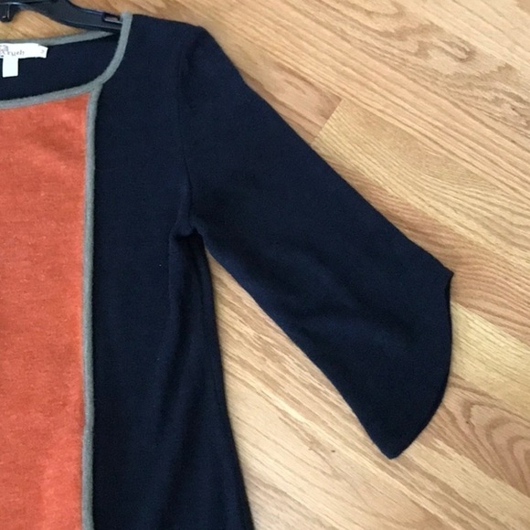 ARYEH Tunic - Picture 4 of 6